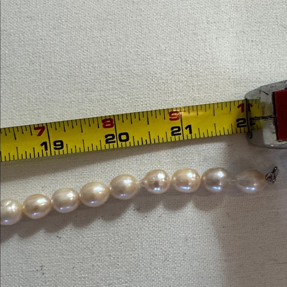 Baroque Pearl Neclace - Picture 3 of 4